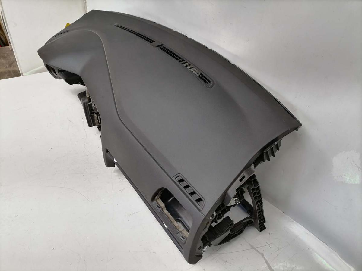 VW Golf 7 original Armaturenbrett Facelift ab 2017 Bj.2020